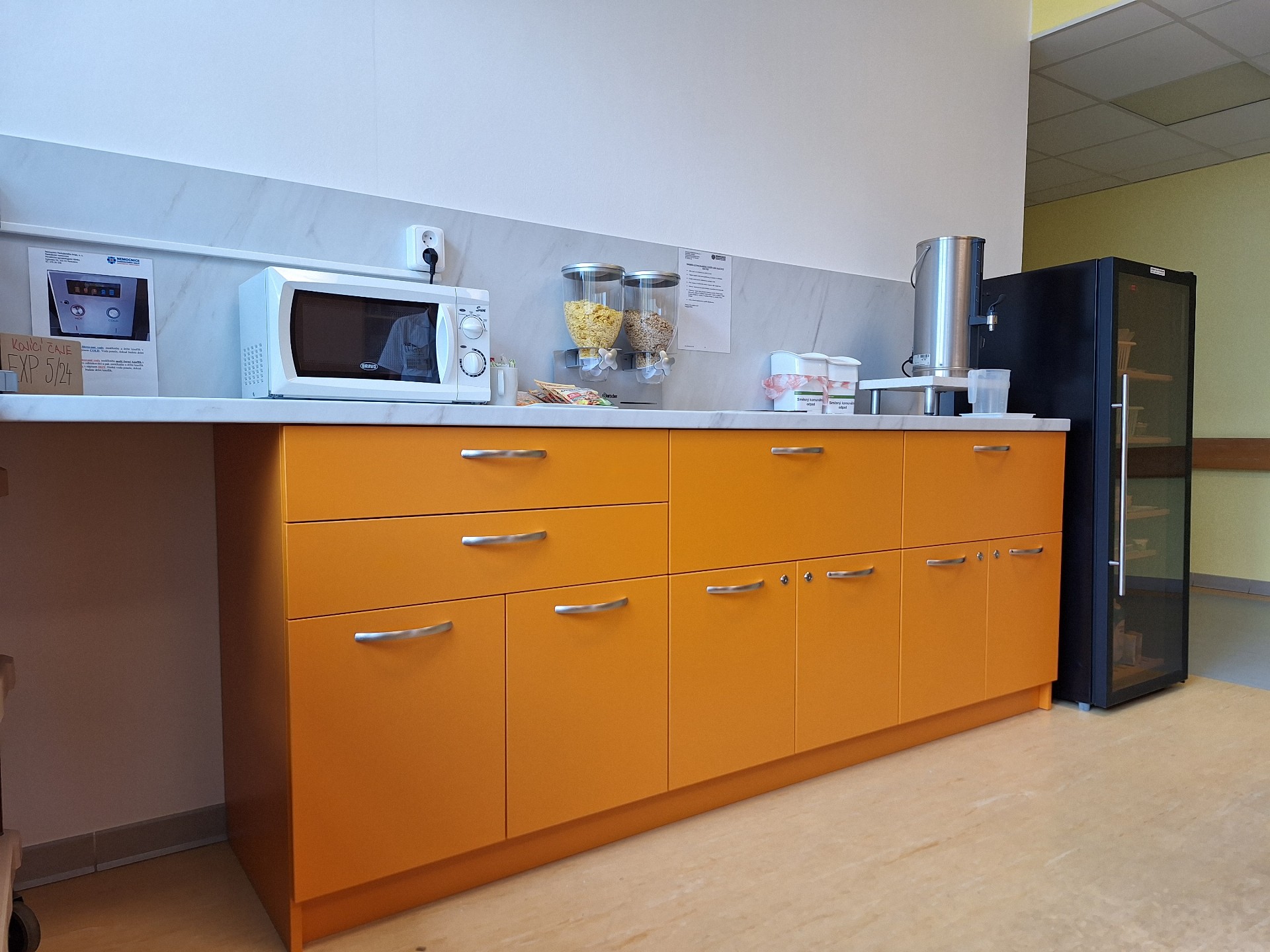 Rautový koutek zpříjemní pobyt maminkám v pardubické porodnici