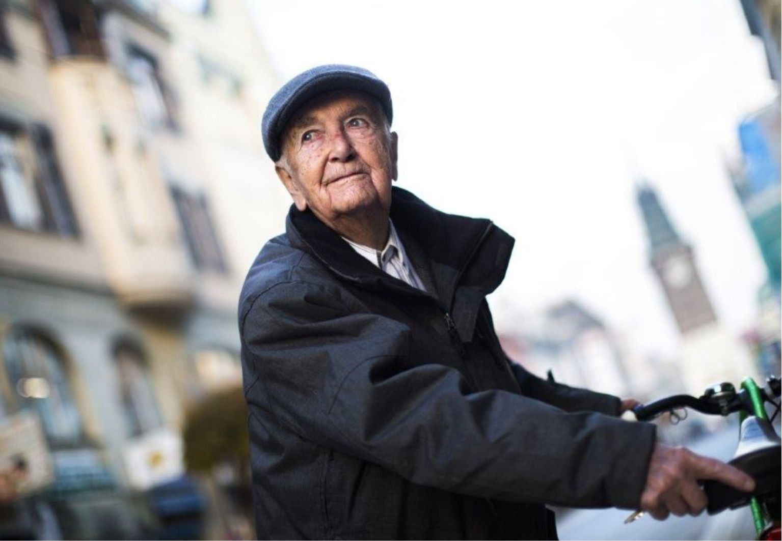 S úctou vzpomínáme na emeritního primáře očního oddělení Jana Iserleho