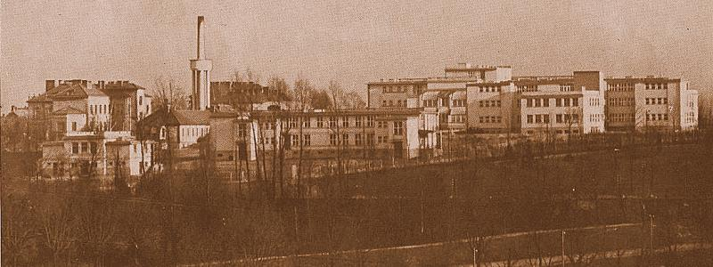 Nemocnice Pardubického kraje hledá dobové fotografie svých nemocnic a další historické materiály